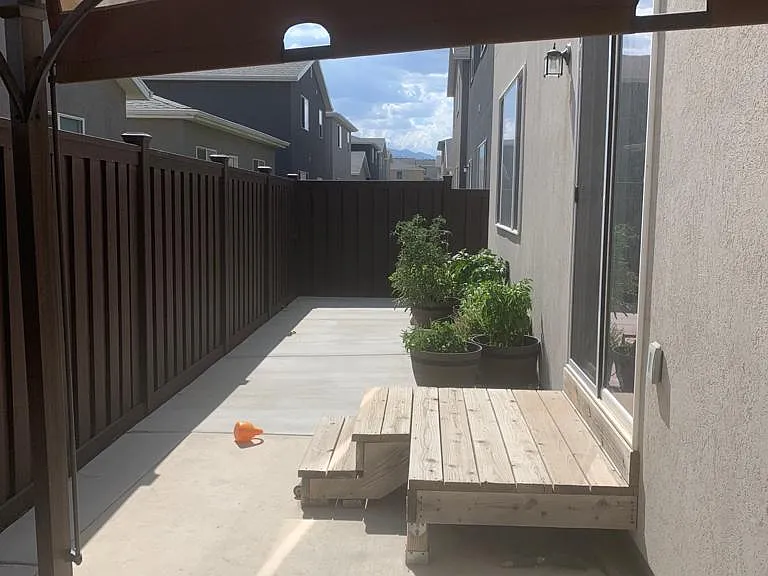 593 W Life Dr — Photo 23