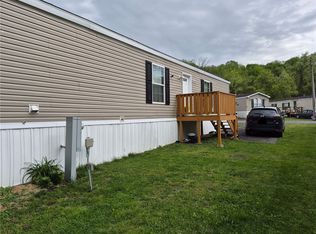 27 Manor Dr, Bulger, PA 15019