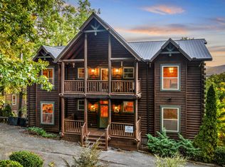 1964 Blackthorn Trl, Sevierville, TN 37876