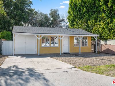 10627 Langmuir Ave, Sunland, CA, 91040
