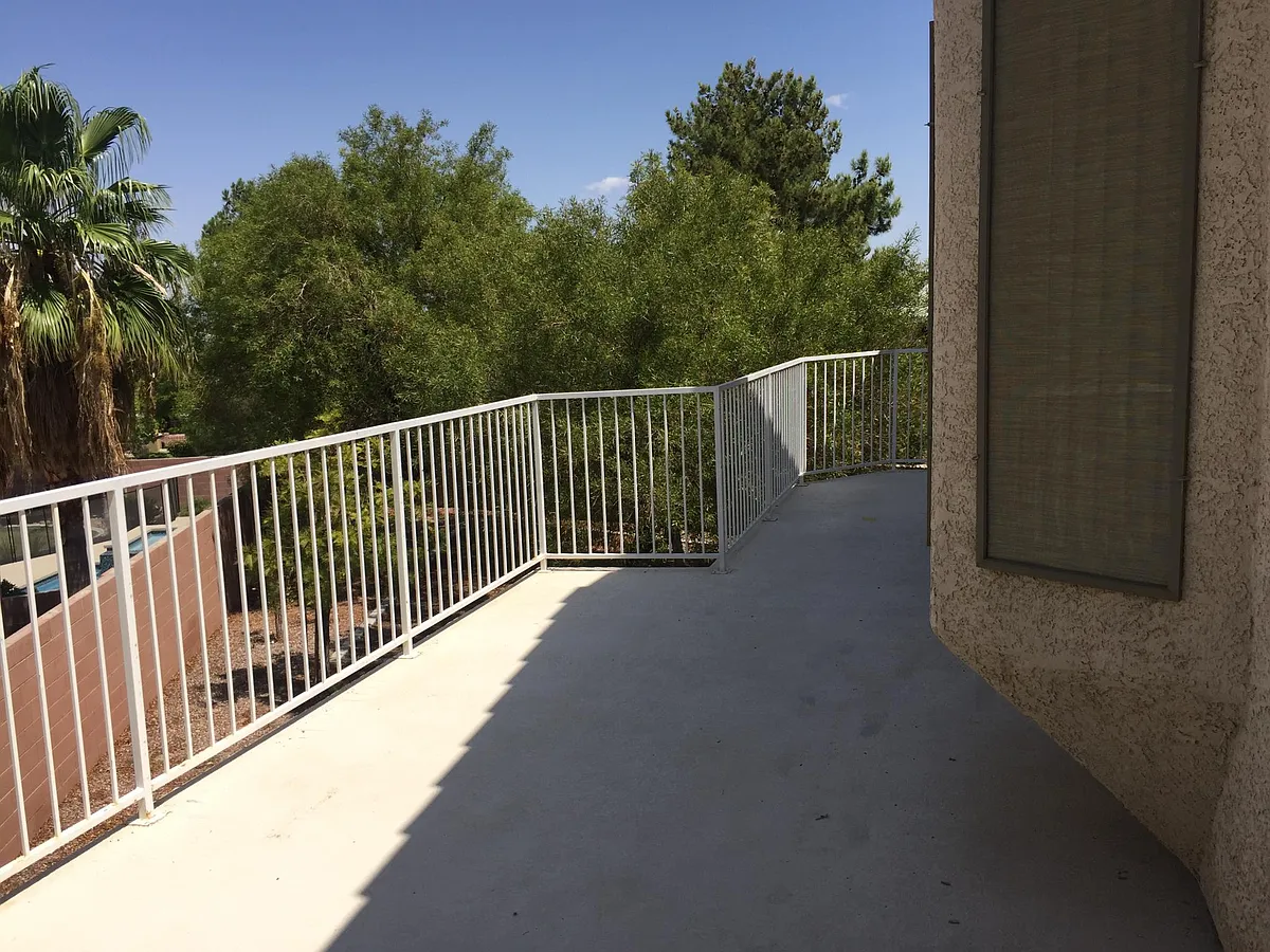 Building Photo - 251 Grand Olympia Dr