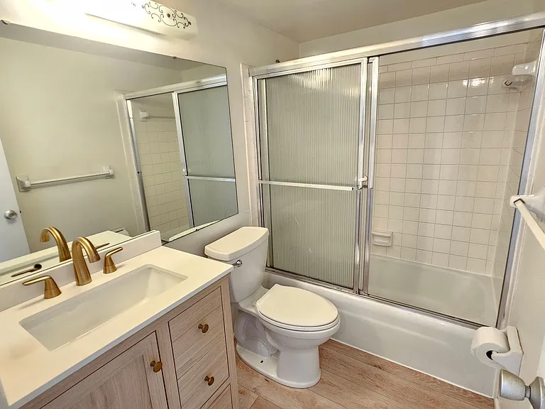 509 W Venice Ave #102 — Photo 19