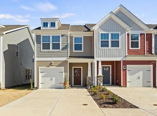 17 Starlake Rd, Simpsonville, SC 29681