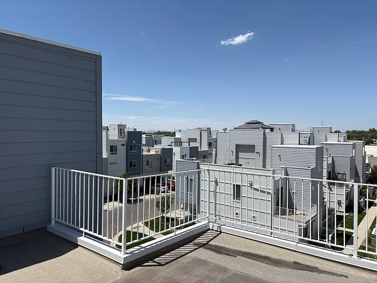 1583 W Neon Way — Photo 4