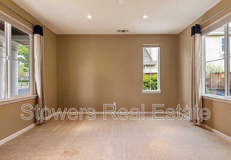 2512 Piccadilly Cir — Photo 5