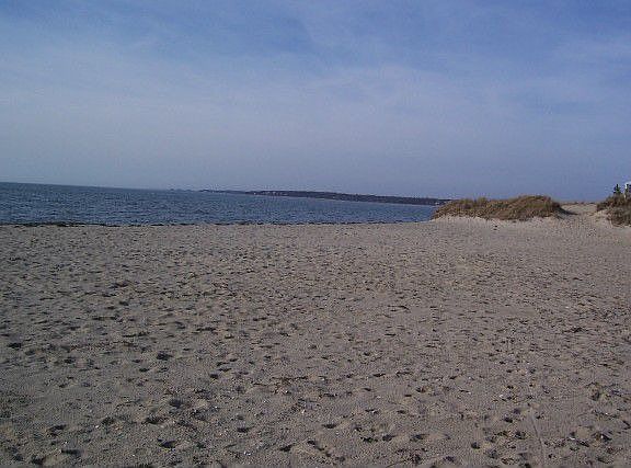 Popular Hardings Beach 1 mile away!