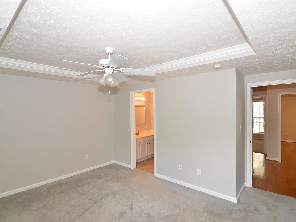 1st image of 829 Garden Pointe Dr