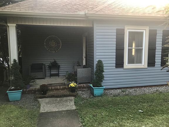 Covered front porch.
