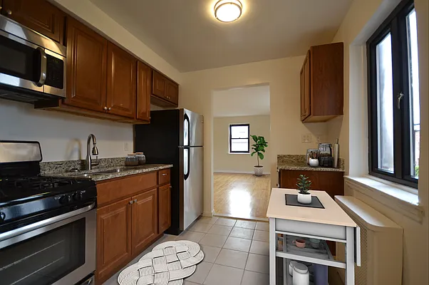 Rented by Silverstein Collection LLC  | media 11