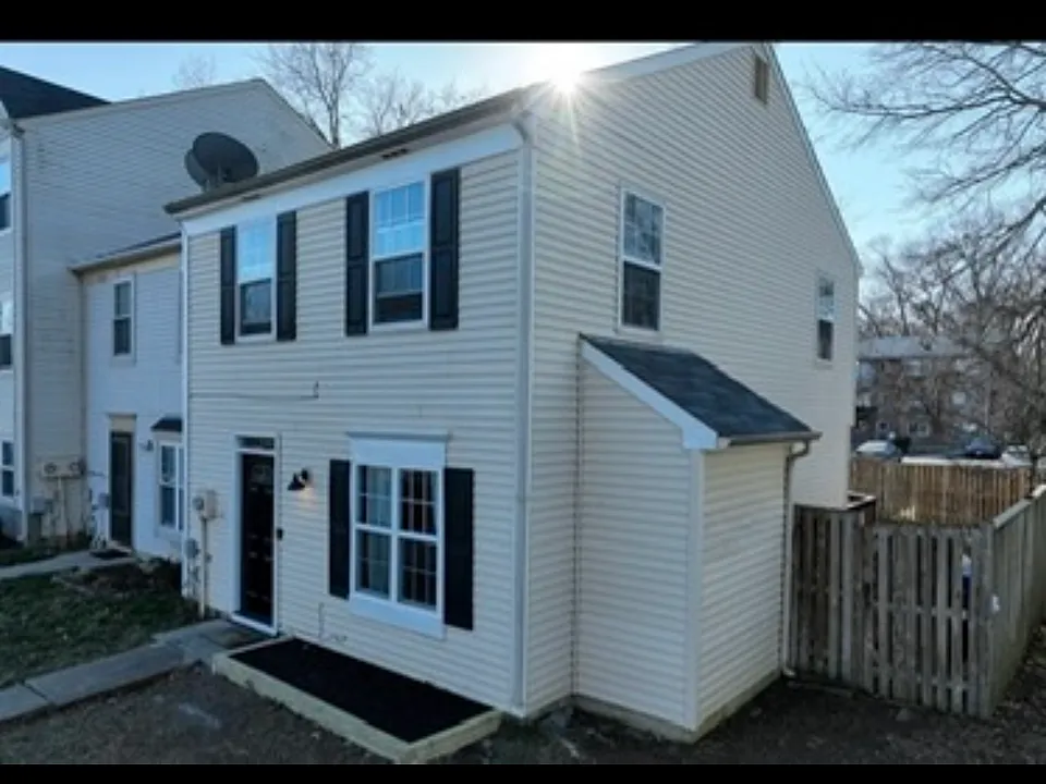 14 Meadowside Ct