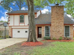 15314 Pebble Lake Dr, Houston, TX 77095