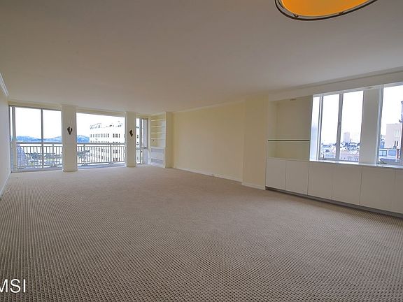 4th image of 2200 Pacific Ave APT 6C