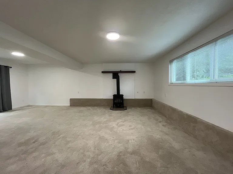 17688 NW Dogwood Ct — Photo 36
