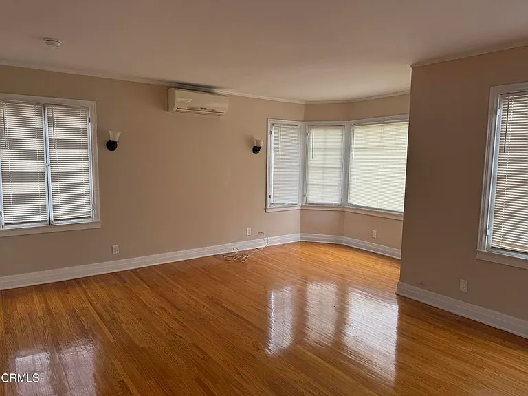 920 Summit Dr — Photo 14