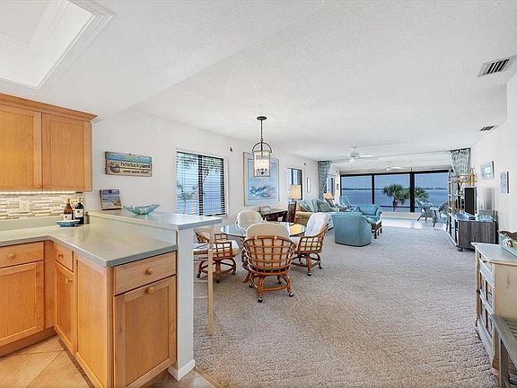 2nd image of 6400 Flotilla Dr Unit 88