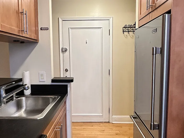 126 Arch St #3 — Photo 7