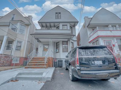 44 Wegman Pkwy, Jersey City, NJ, 07305