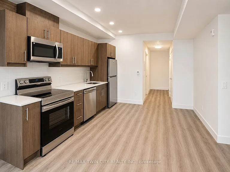 1333 Weber St E #209 — Photo 7