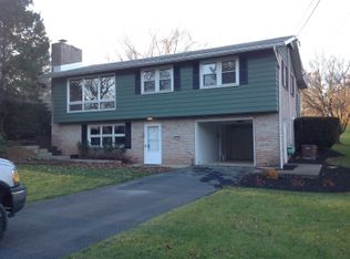 8 Conway Dr, Middletown, PA 17057