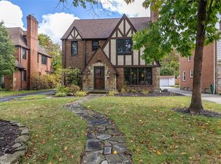 2459 Dysart Rd, University Heights, OH 44118