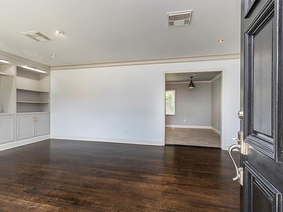 4th image of 5318 Schumacher Ln