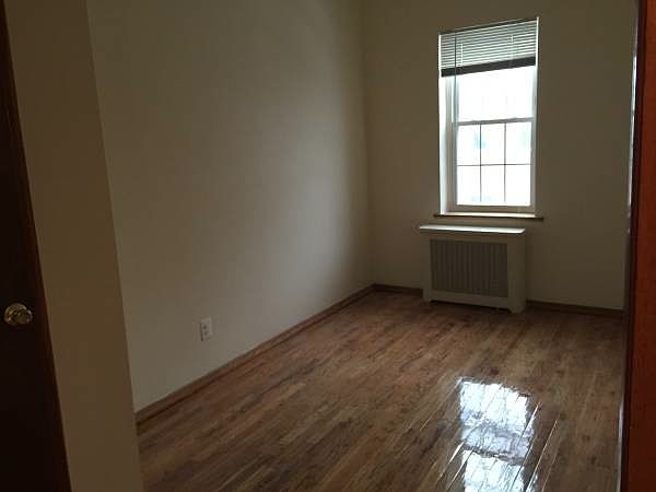 1st image of 31-09 31st Ave