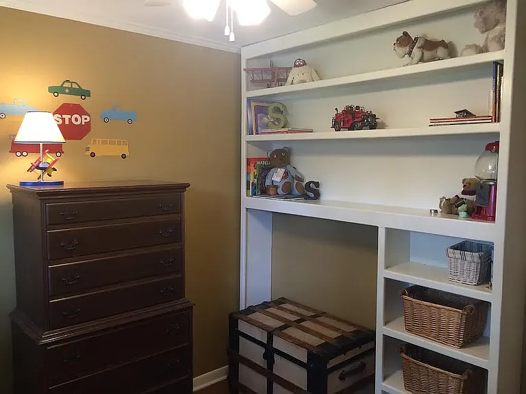 807 Pine Cir — Photo 4
