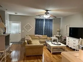 1713 Stanwood Dr NW — Photo 5