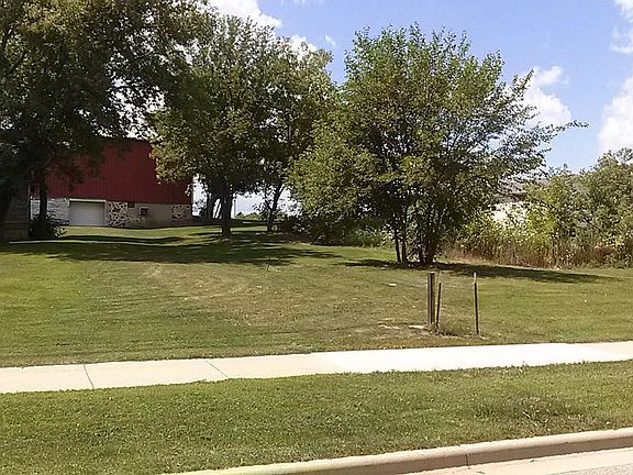 4th image of 642 Eagles Nest Dr