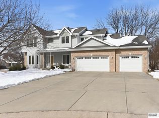 14016 Browne Cir, Omaha, NE 68164