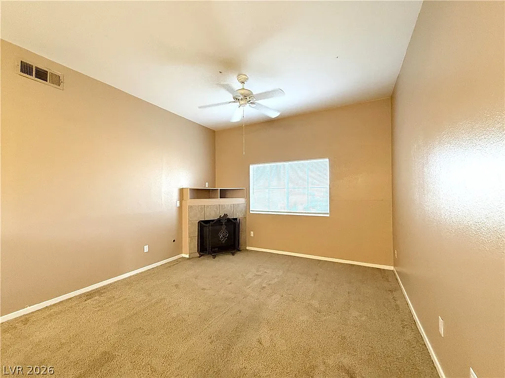 3 bed, 2.0 bath, 1188 sqft, $1,635 — Photo 3