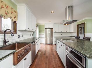 1120 Roseland Dr, Columbia, TN 38401