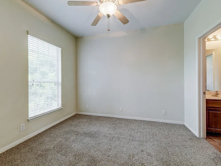 5102 Caswell Ave — Photo 17