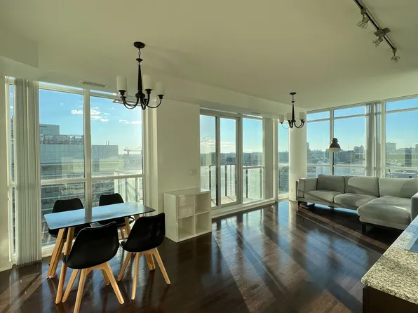 770 Bay St, Toronto, ON