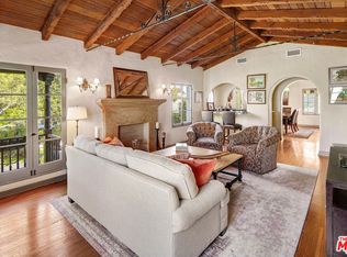 8200 Willoughby Ave, Los Angeles, CA 90046