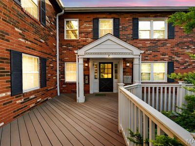 1041 N Clay Ave APT E3, Saint Louis, MO, 63122