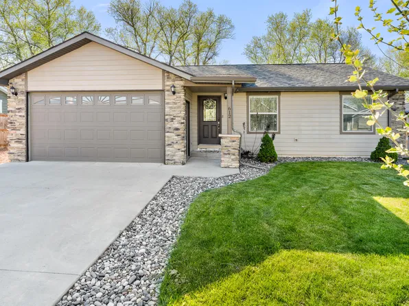 612 Heather Ln, Ranchester, WY 82839