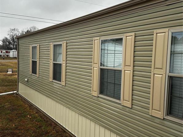 610 W Maple St, Advance, MO 63730