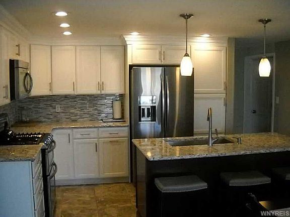 3rd image of 11 Westbury Ln