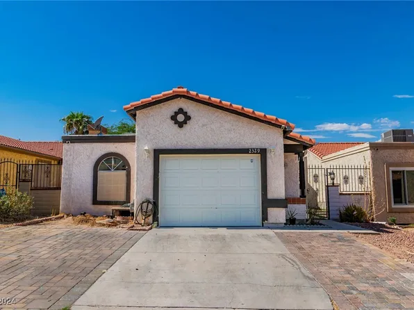 2329 Los Feliz St, Las Vegas, NV 89156