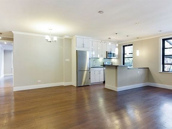 3rd image of 530 W 236th St APT 1C