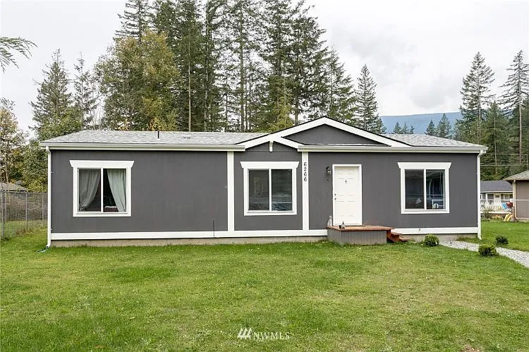 6266 Bellwood Dr photo 1