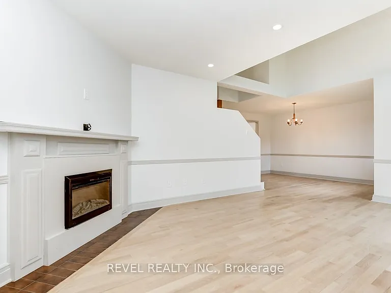 5 Sandhurst Ct — Photo 8