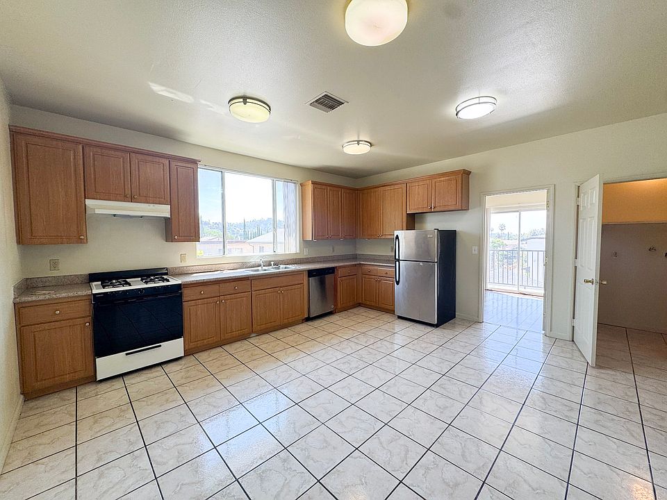 1st image of 4426 Prospect Ave