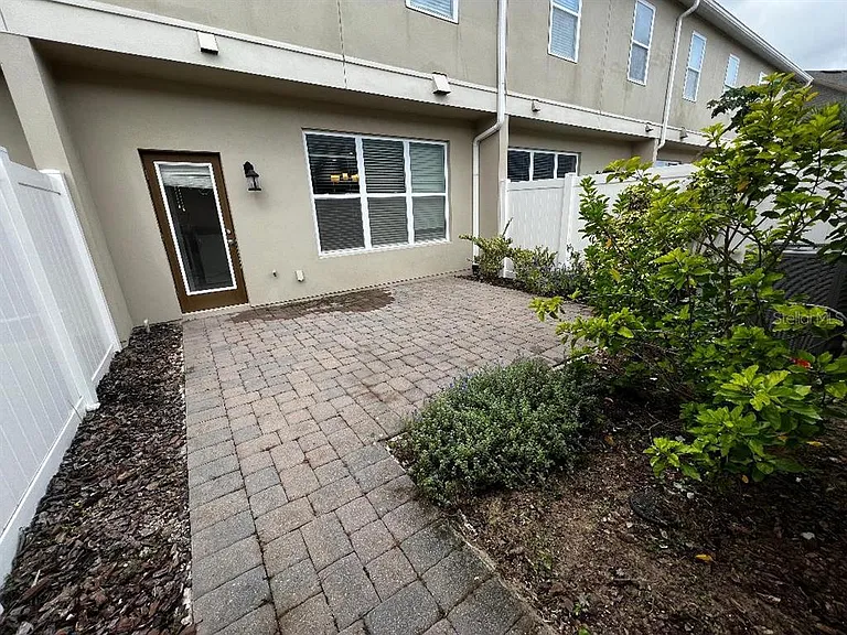 6561 Calamondin Dr — Photo 23