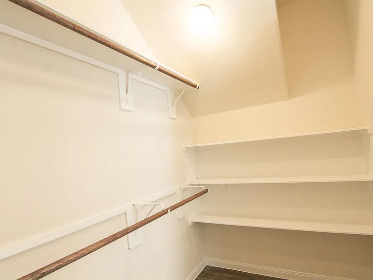 29614 Clover Shore Dr — Photo 10