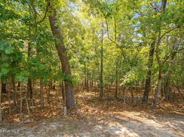172 James Drive, Seven Lakes, NC 27376