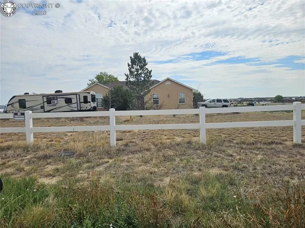 1566 R St, Penrose, CO 81240