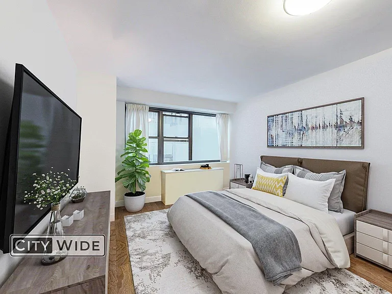 145 E 16th St #6E — Photo 4