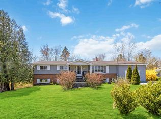 15 Ernest Ave, Beaver Bank, NS B4G1C1